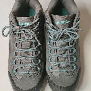 Size 10 Women Northside boots